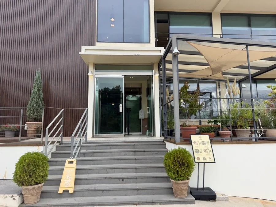 운동장처럼 넓은 국수화 남동구 본점 주차장