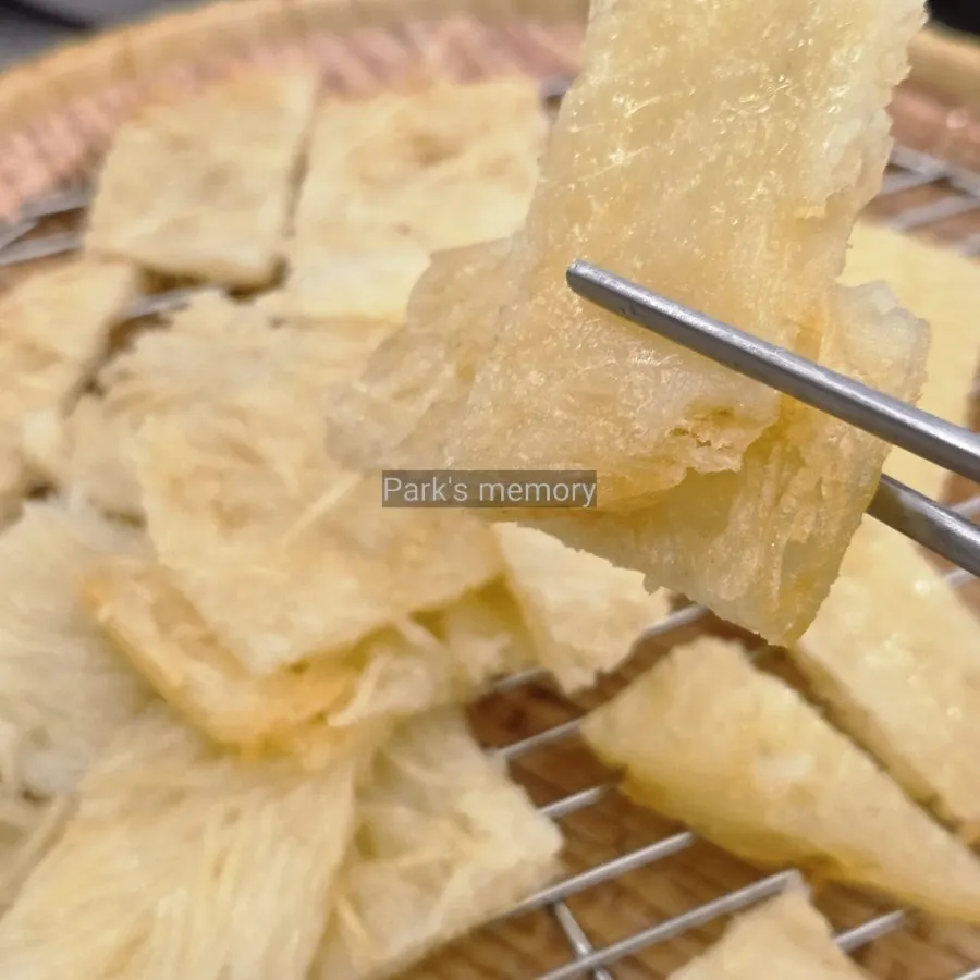 Crispy shredded-potato pancake