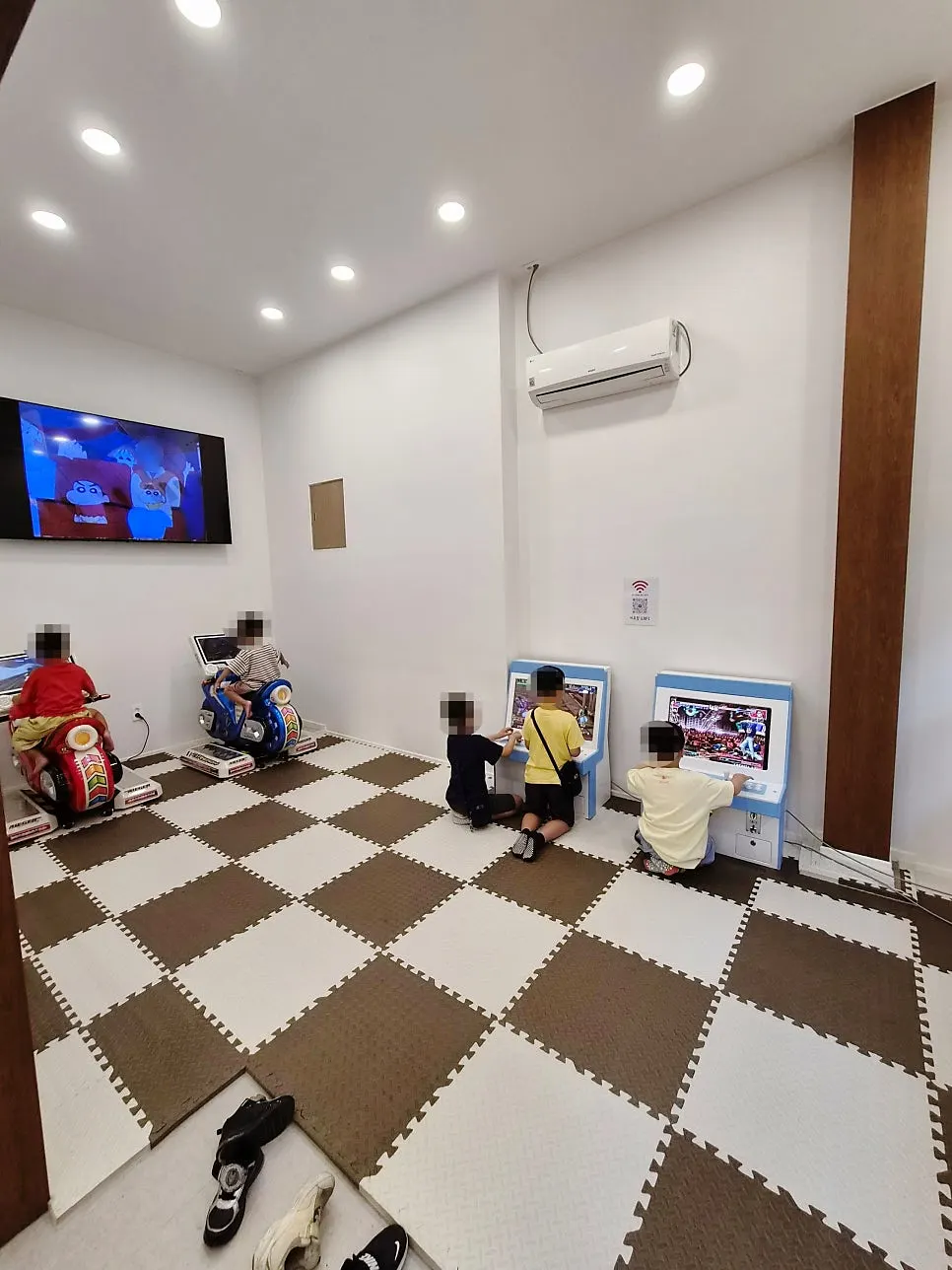 Playroom facility inside Irojeong in Sangmo-dong