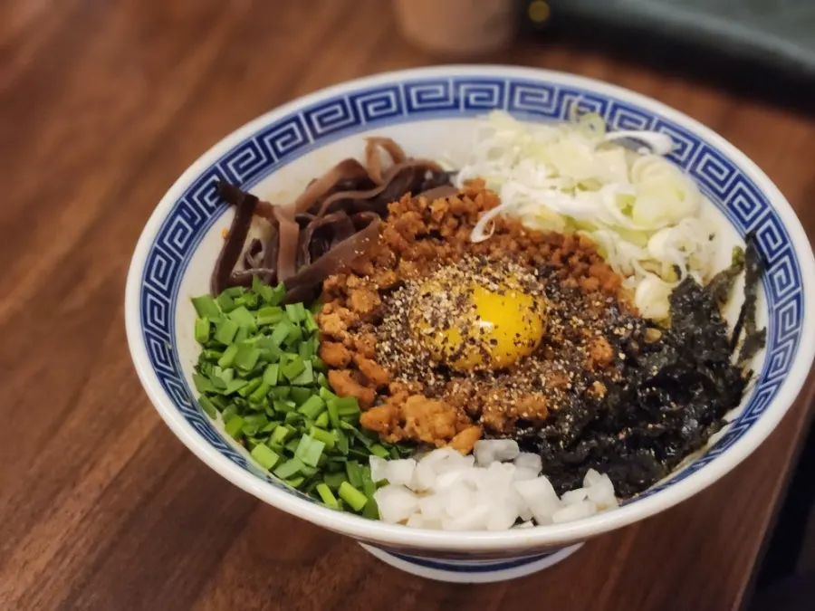 Mild mazesoba topped with garnishes
