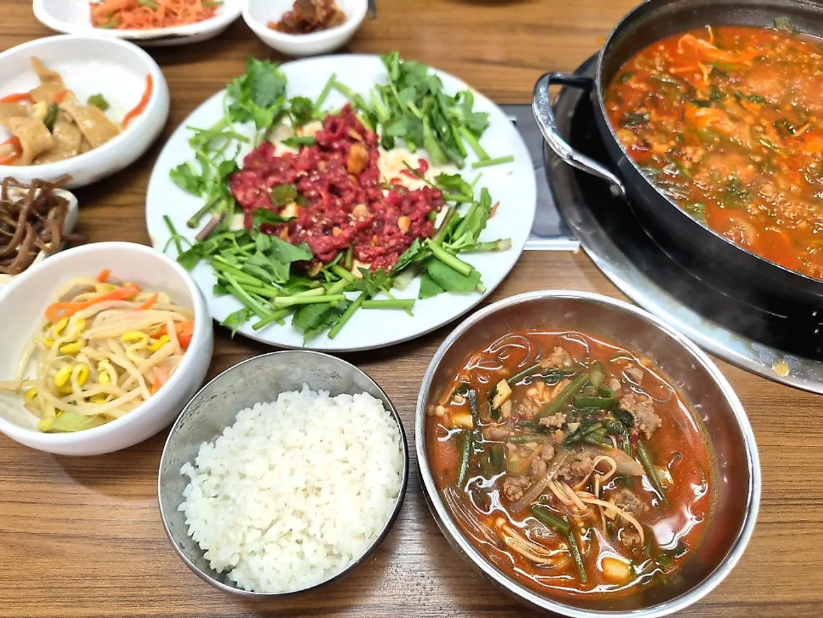 A hot bowl of Korean beef so-jjigae