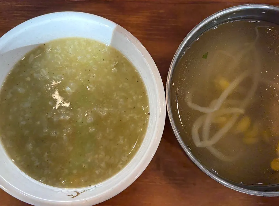 Abalone porridge and bean sprout soup served before the main dish