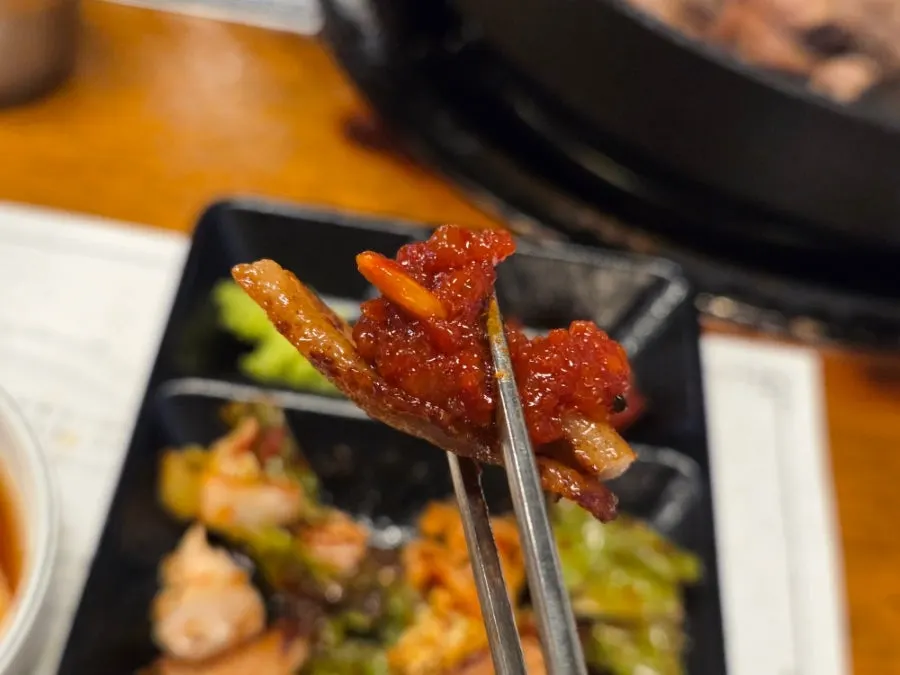 Meat grilled through the grilling service