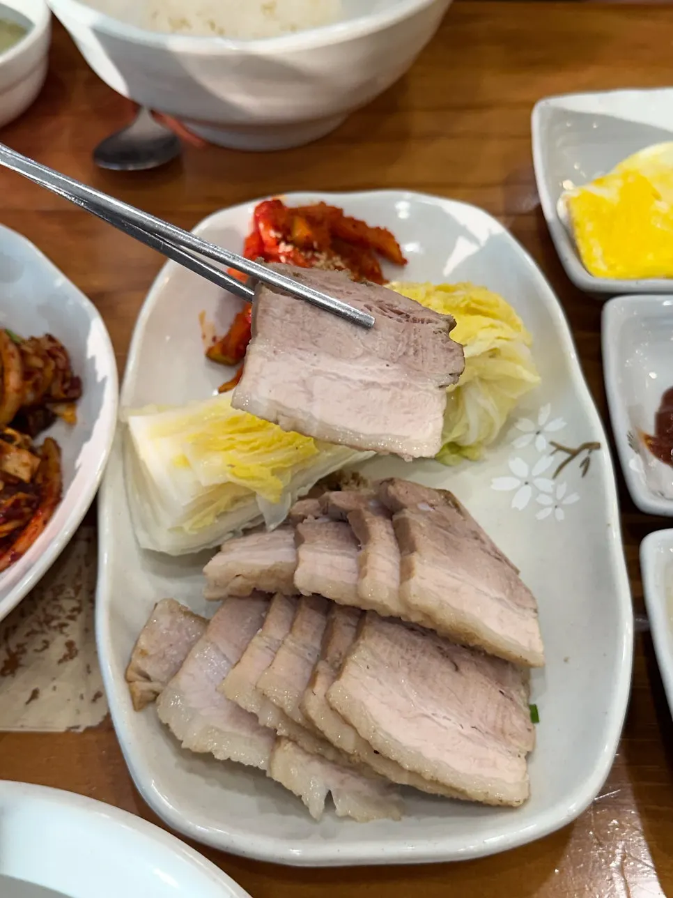 Generous stir-fried octopus and bossam spread