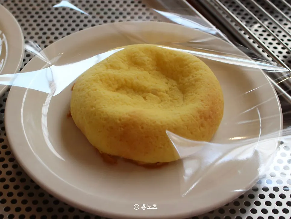 Bakery menu including salt bread