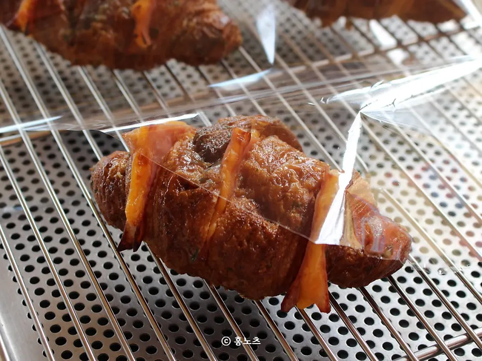 Croquette and bread menu
