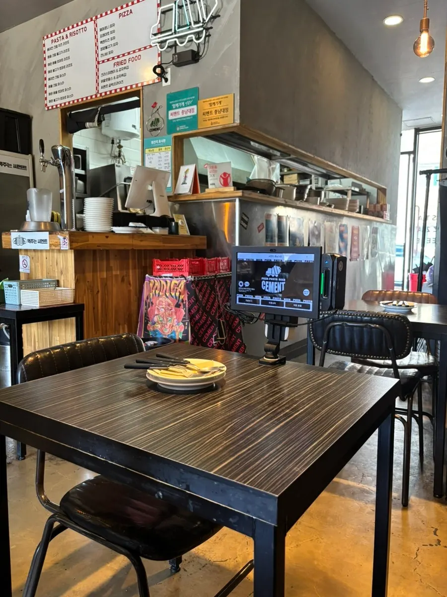 Tables inside the restaurant