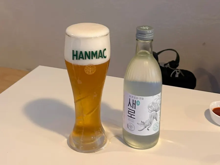 Hanmac draft beer and a bottle of Saero