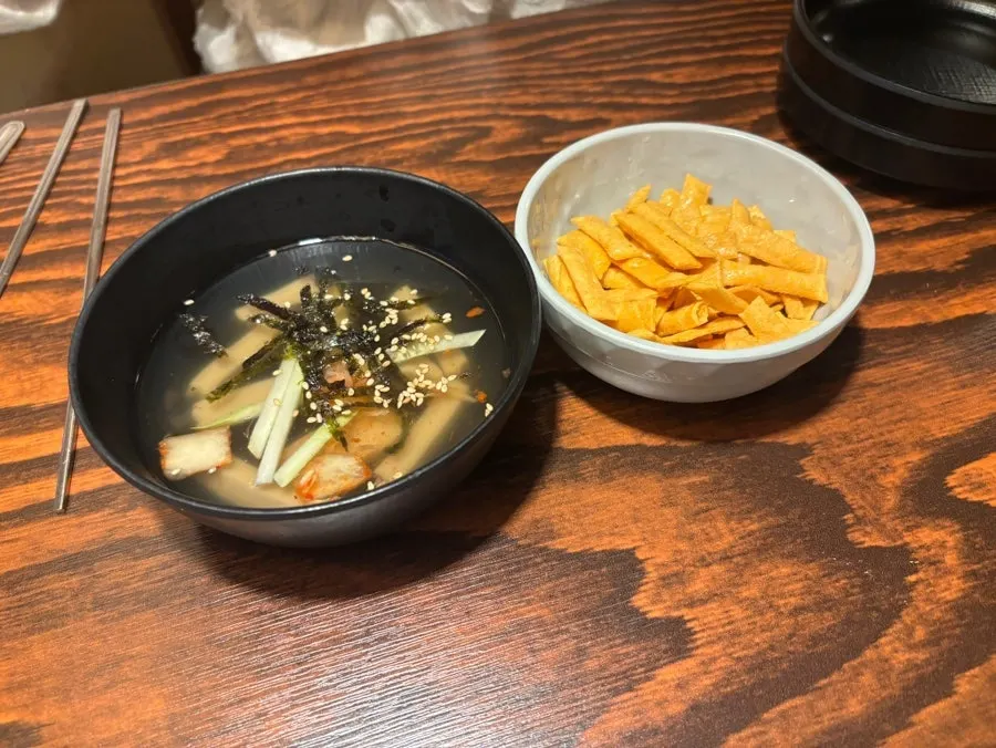 Basic table setup at Saechamjip