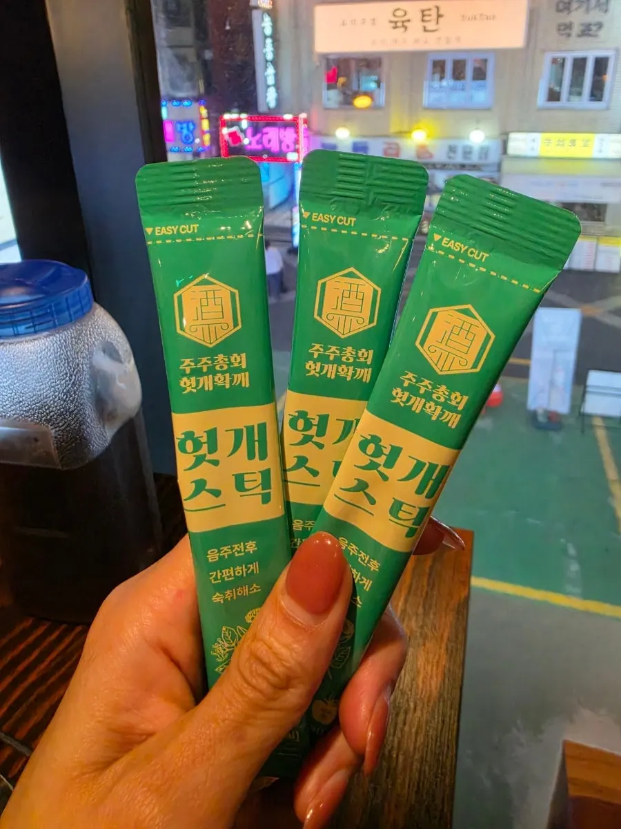 Hovenia tea and hovenia sticks