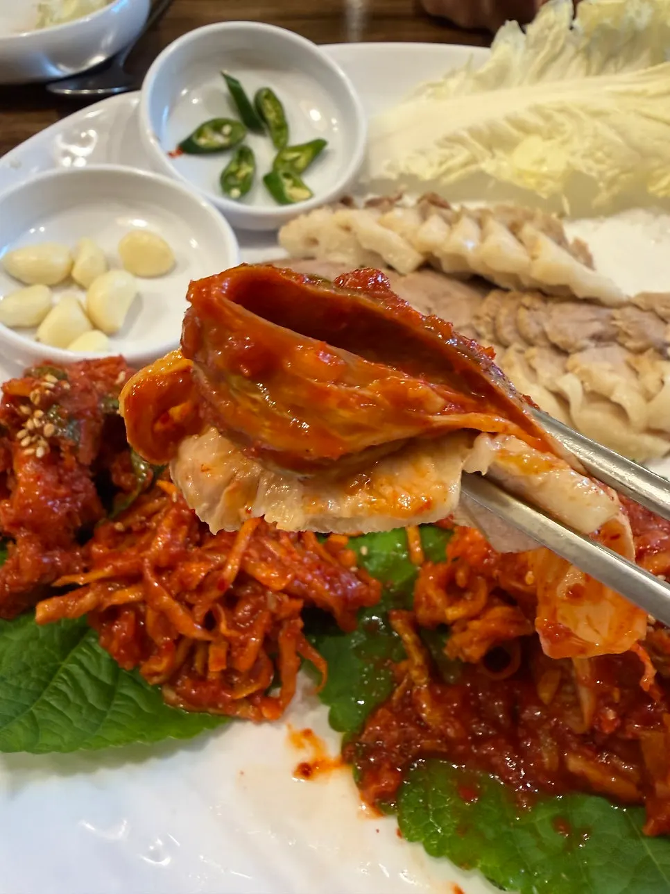 배춧잎에 싸 먹는 보쌈