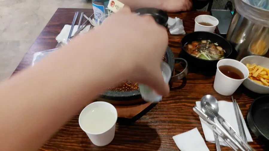 Meat pulled off the bone grill served with baekmuk-eunji