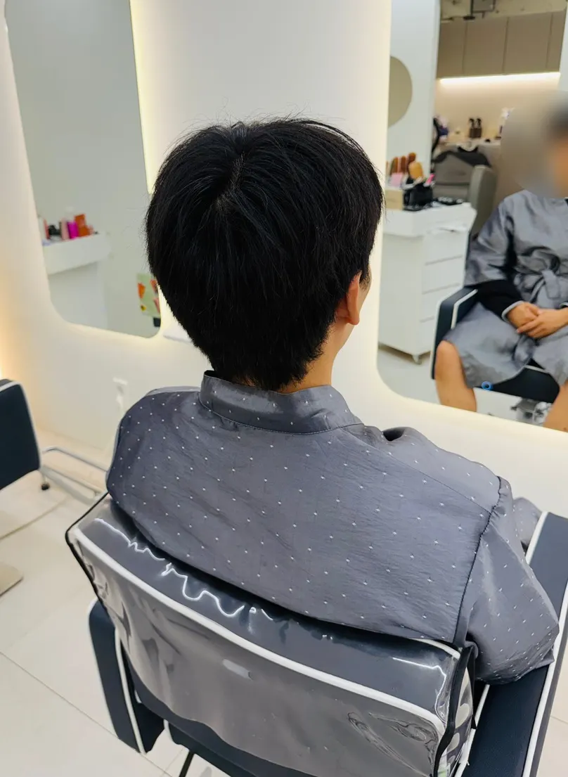 시술 전 모발 상태 확인 모습