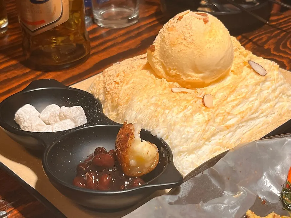 The drinking session wrapped up with juak and bingsu