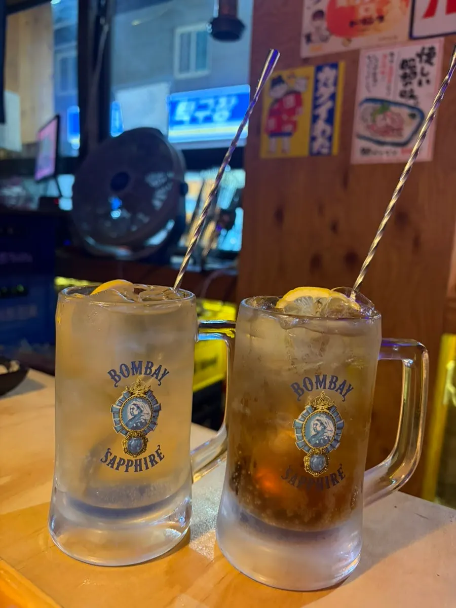 无酒精威士忌与金宾高球