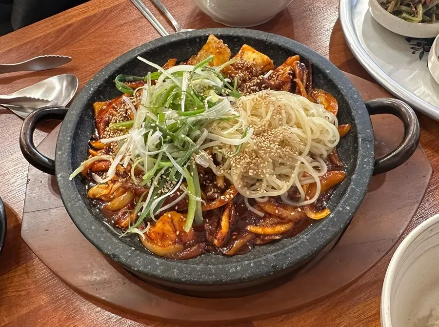 Rice bowl, doenjang jjigae, and barley tea