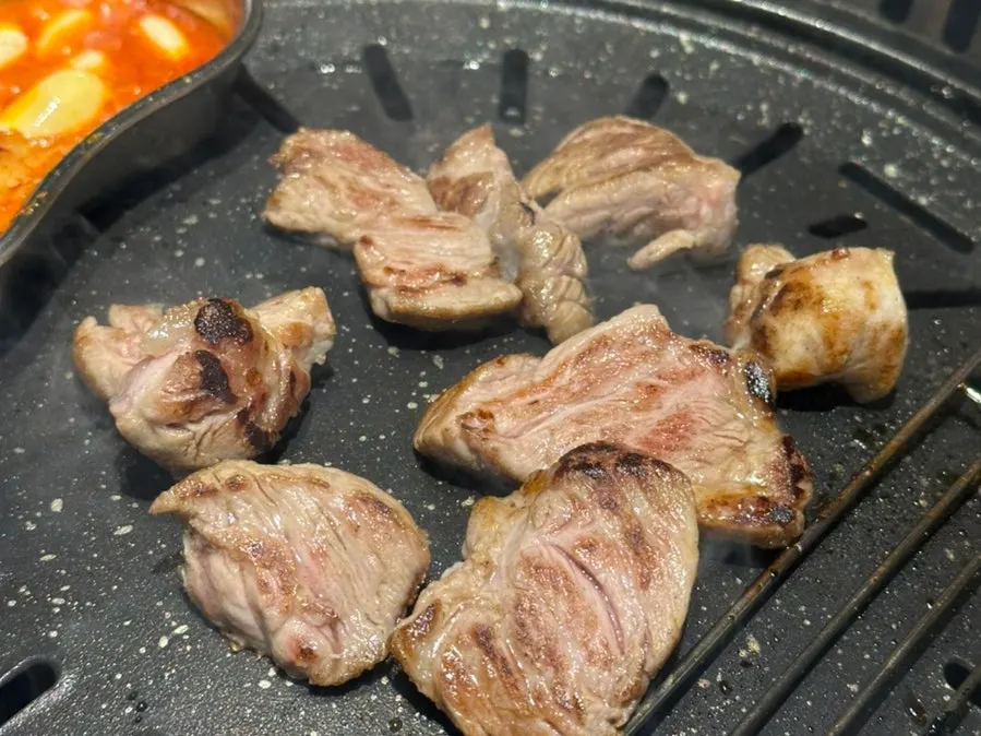 Envuelto de carne con gochu-chae-jangajji