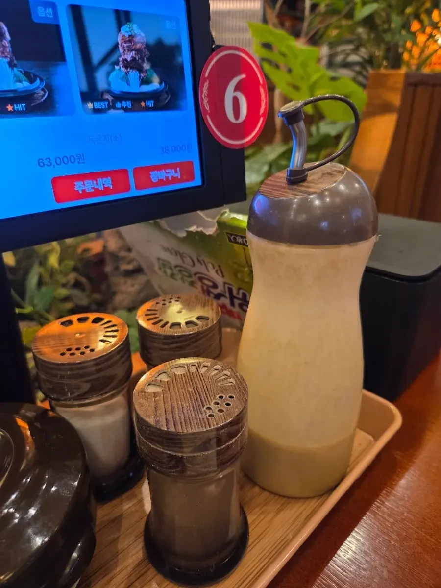 Order kiosk at Insaeng Gamjatang Gunsan Branch