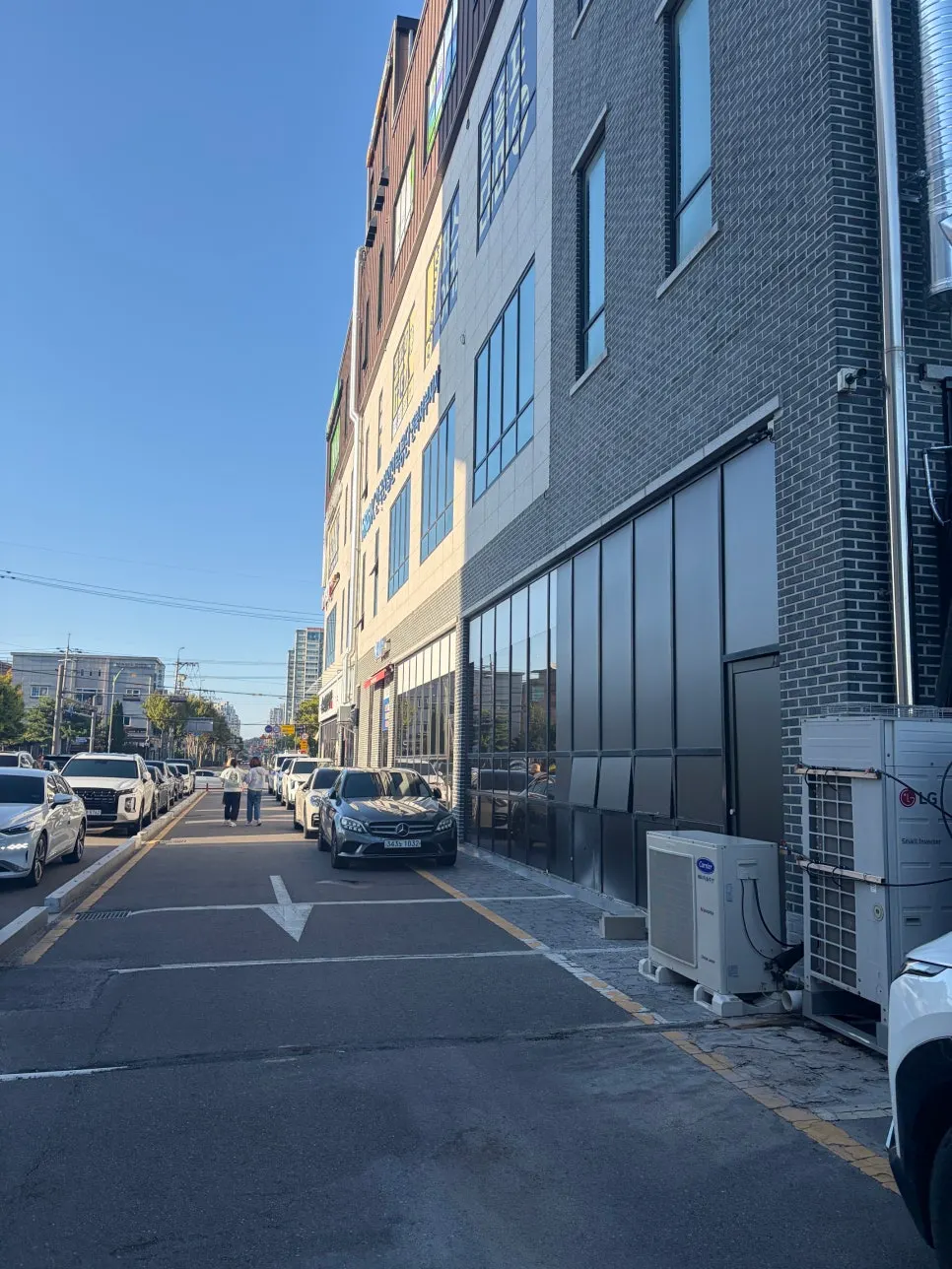 Large parking area behind the restaurant