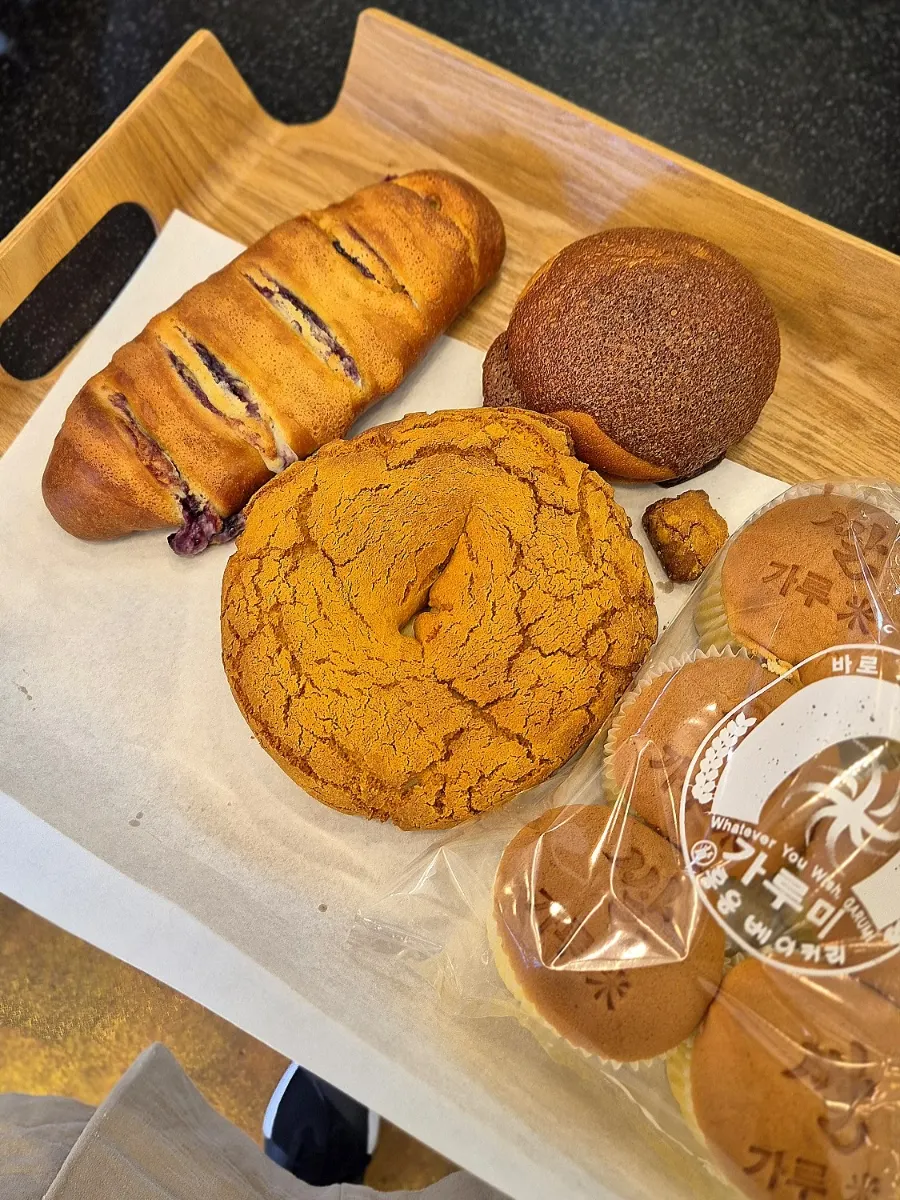 Packed castella and cream cheese breads