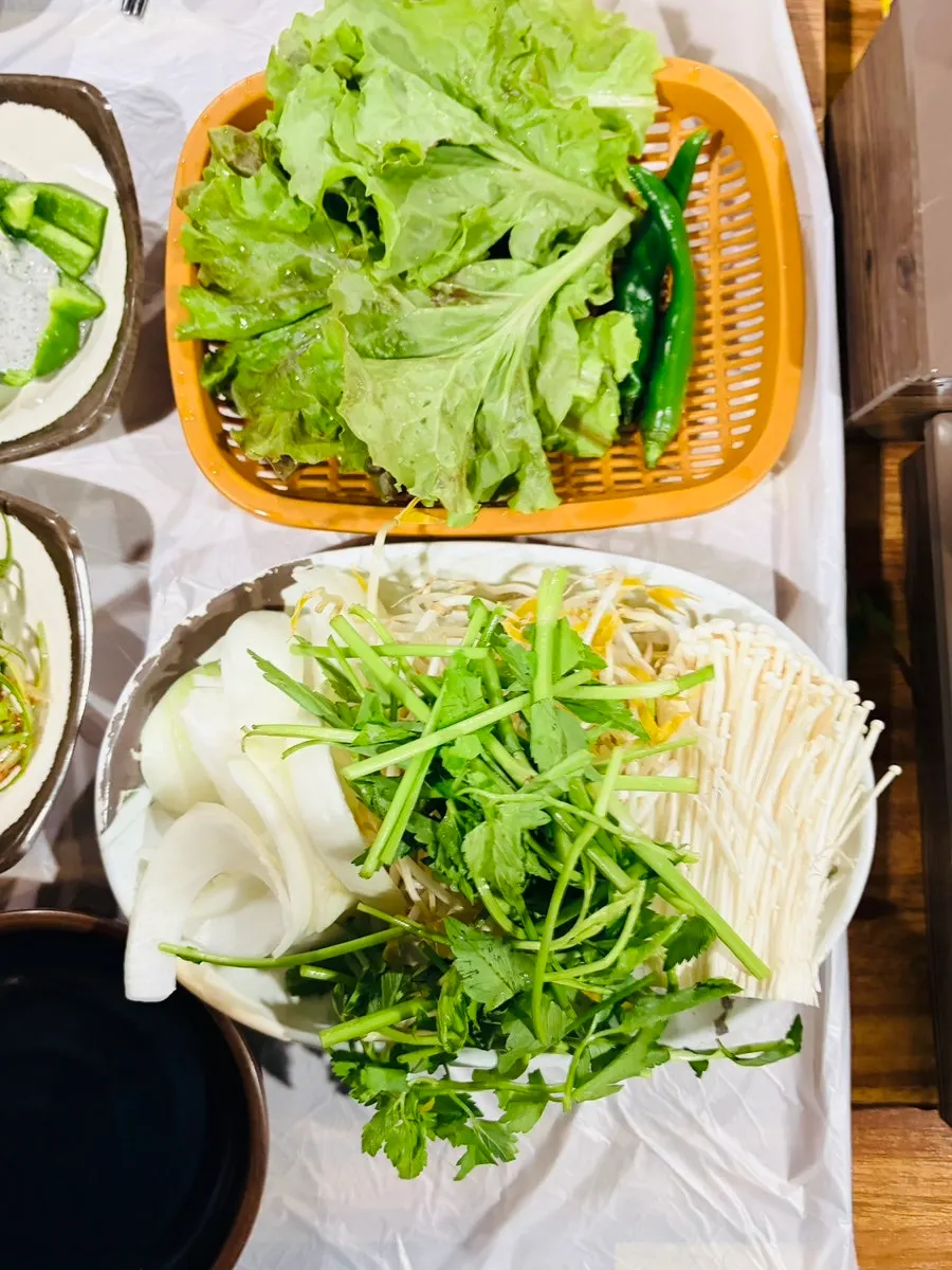 Duck jumulreok cooking together with vegetables