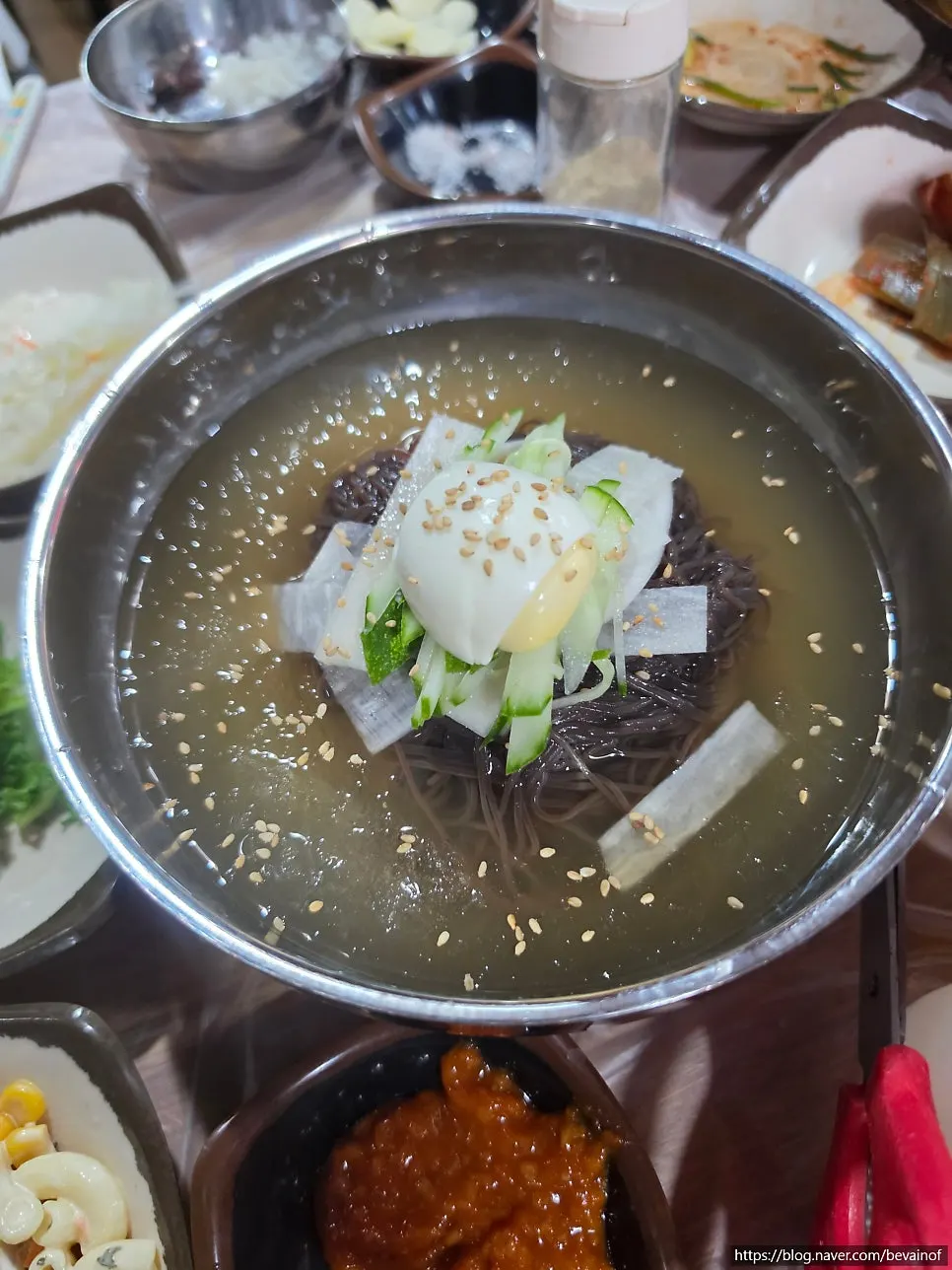 오리기름에 구운 채소와 된장찌개