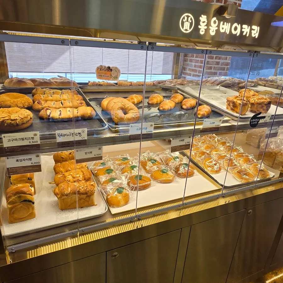 Interior of the store with bread made from rice flour and Korean wheat