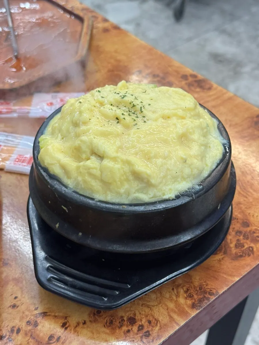 고기 곁들임 메뉴 관련 사진
