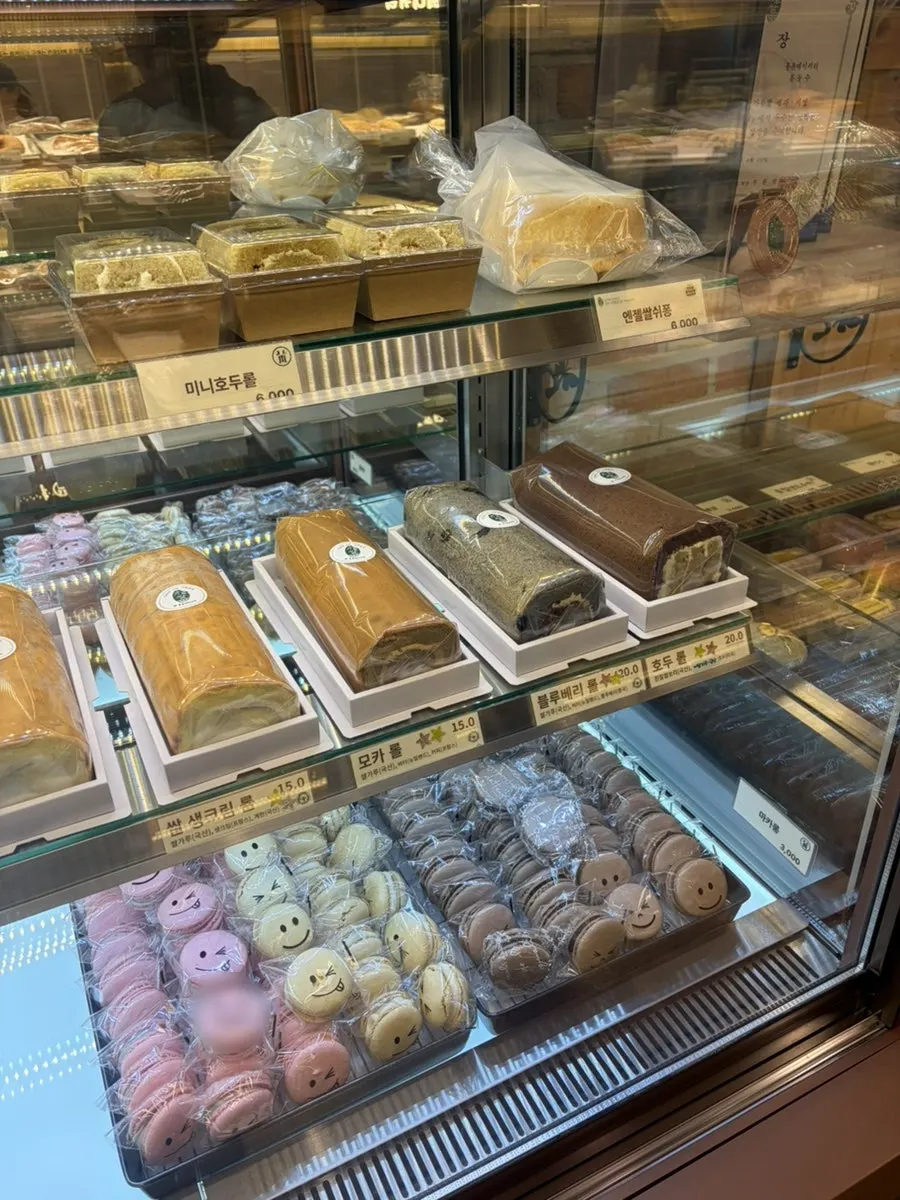 Rice bread display corner