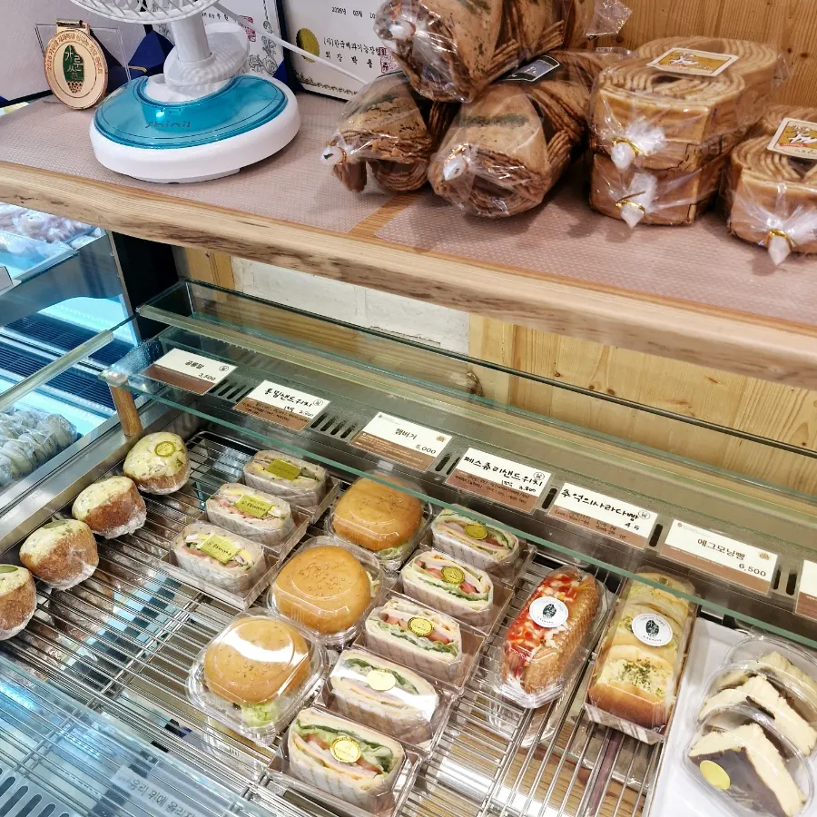 푸짐한 홍윤마늘빵