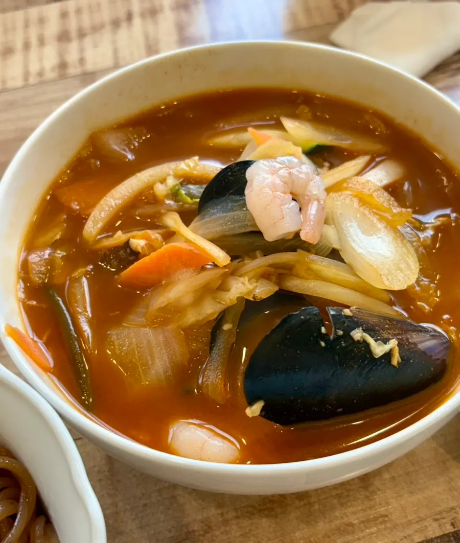 짜장면과 짬뽕 각 한 그릇