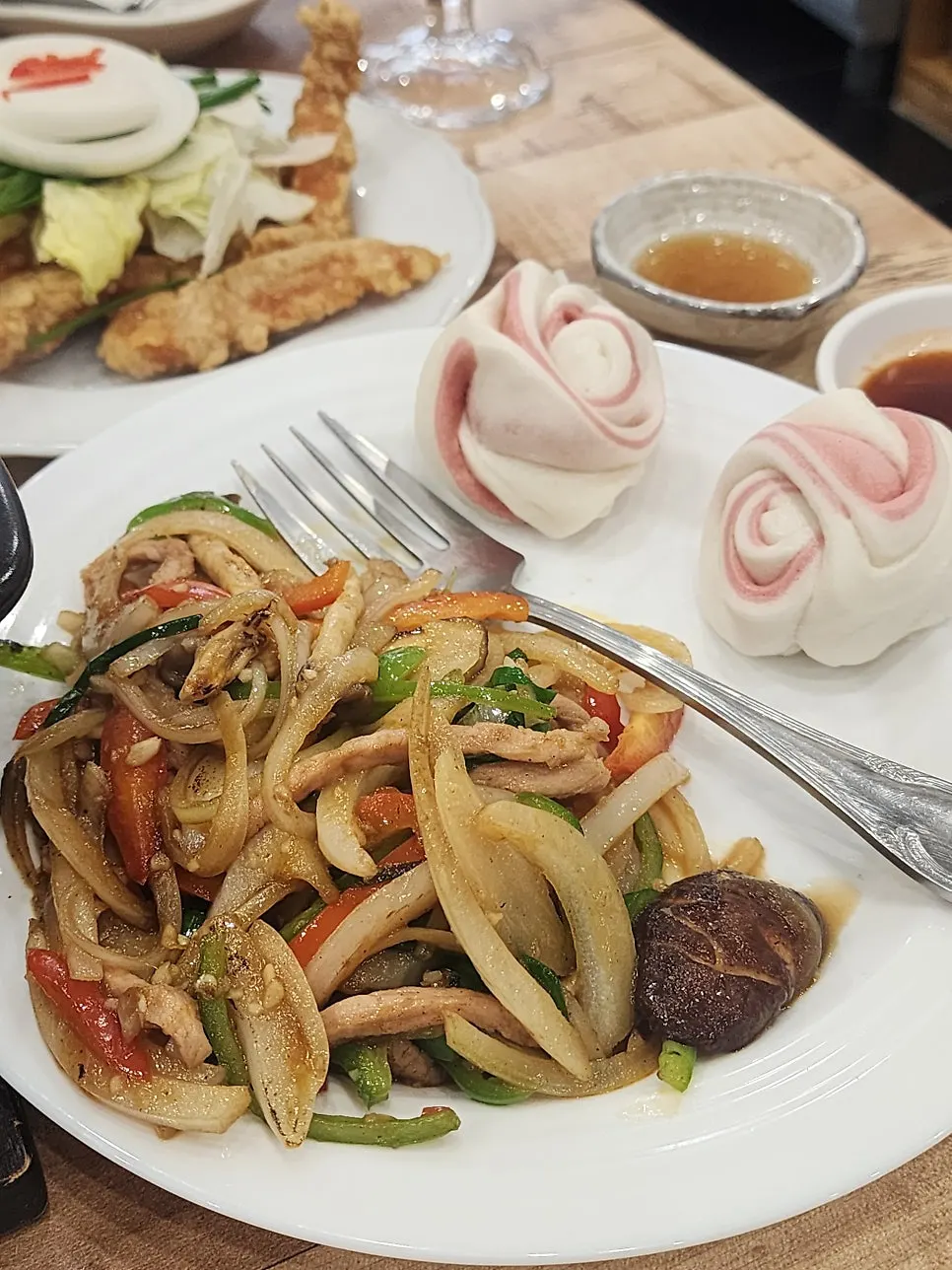 코스로 나온 해물누룽지탕 한 그릇