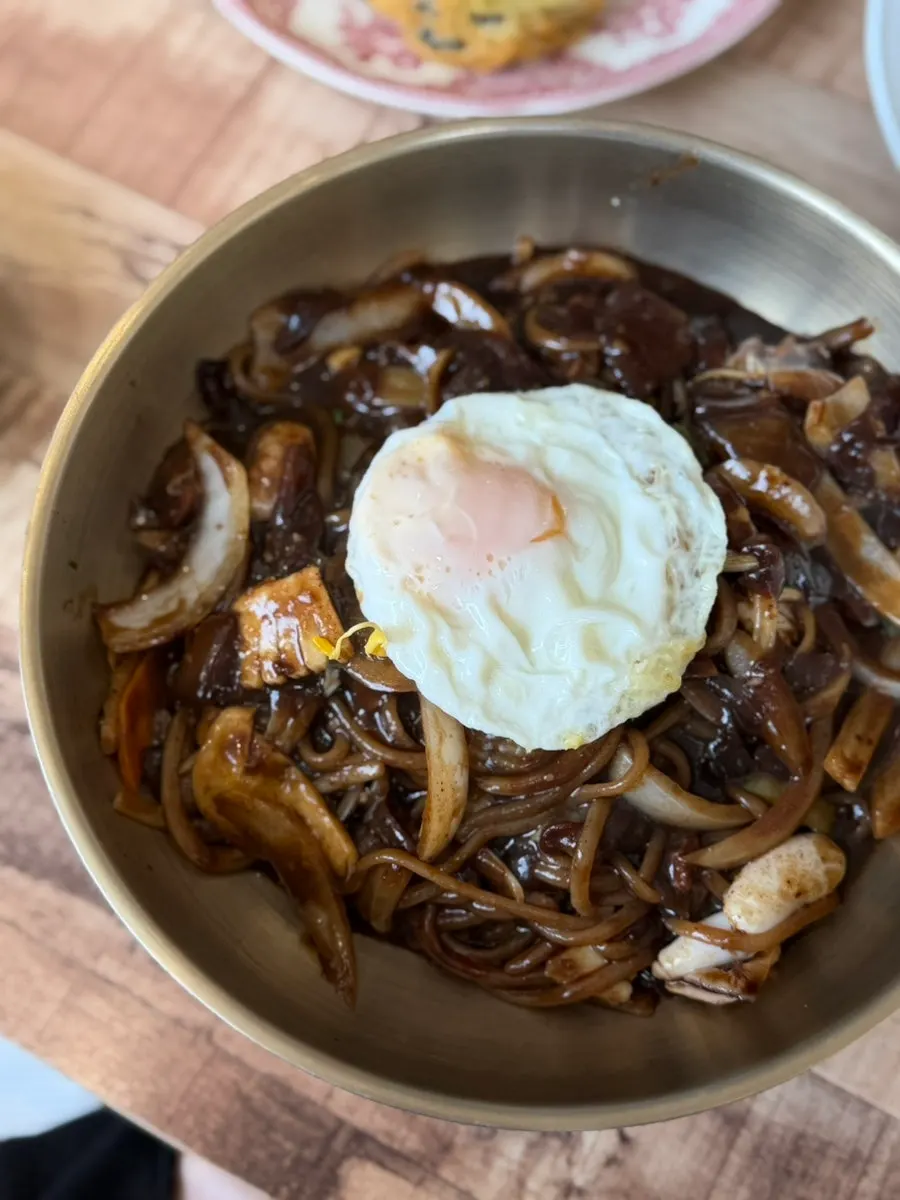 House-made noodles with sanghwang mushroom powder and soybean powder