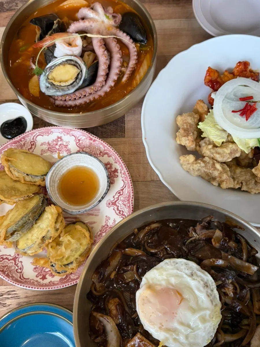 A plate of half-and-half tangsuyuk