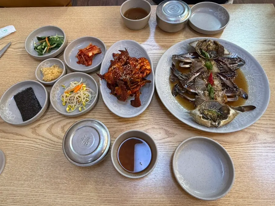 First plate of soy crab and marinated crab served