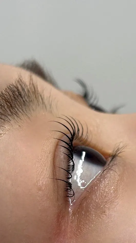 Lifted lashes after the black moisture ampoule perm