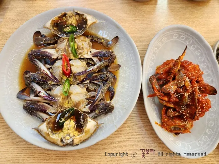 2인 기준 게장 무한리필 첫 셋팅