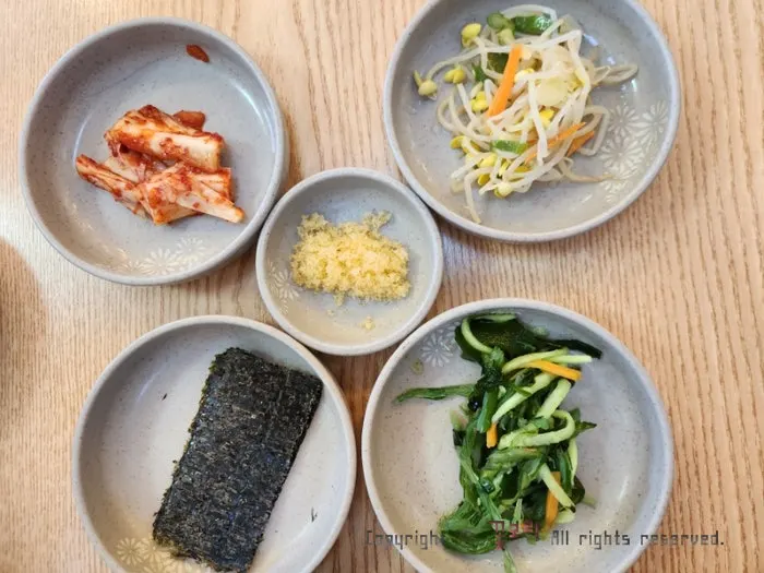 게장 무한리필 테이블 첫상