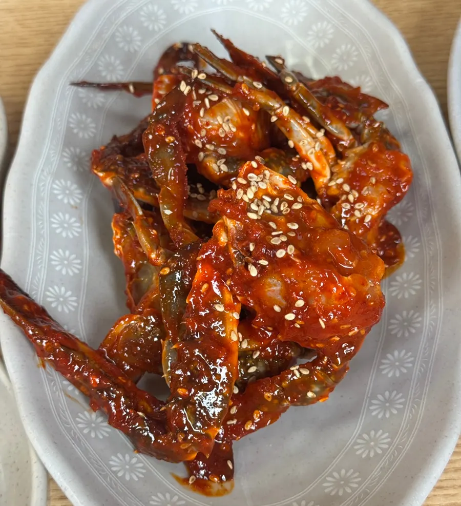 Plato de yangnyeom gejang