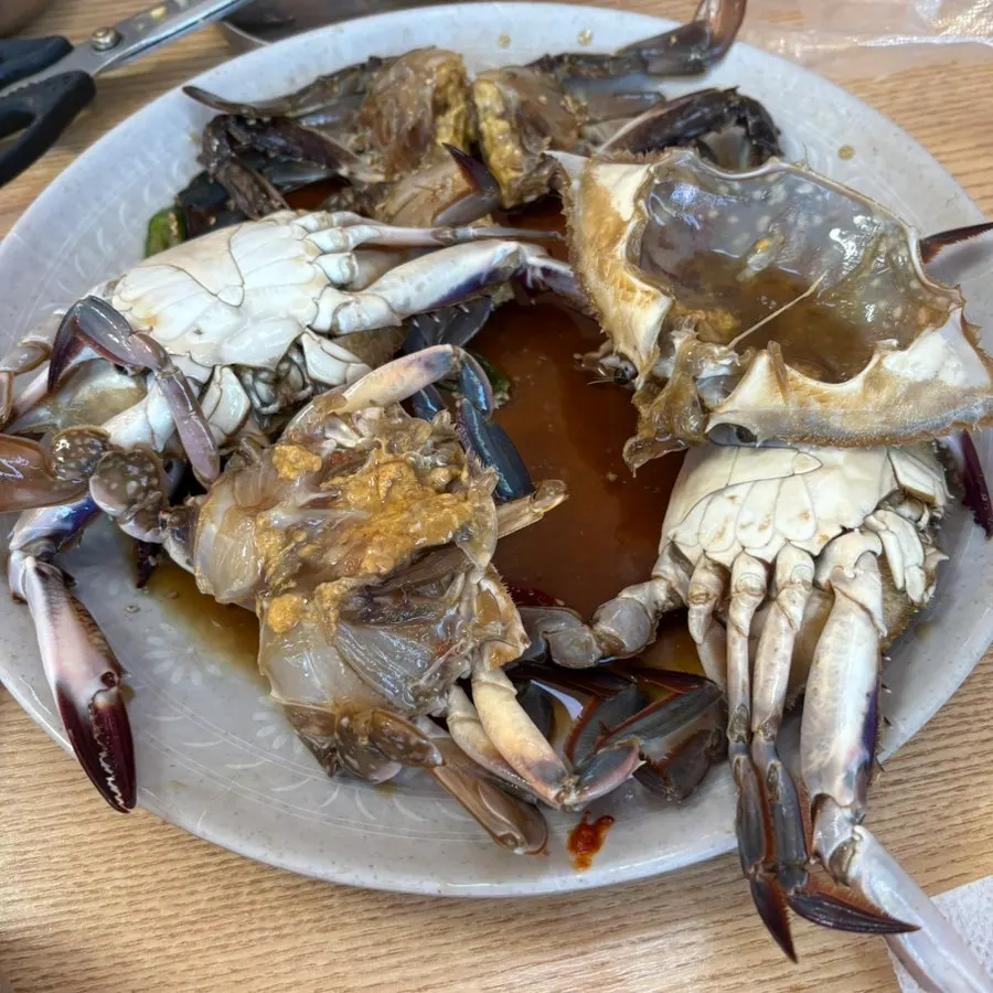 통째로 리필해 준 게장