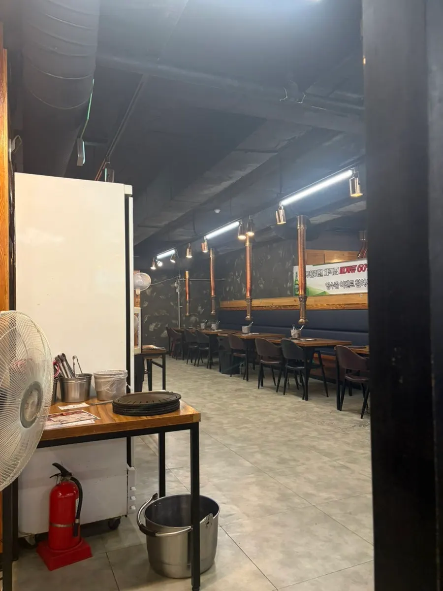 Entrance of Bak Jeongmi Dakgalbi restaurant