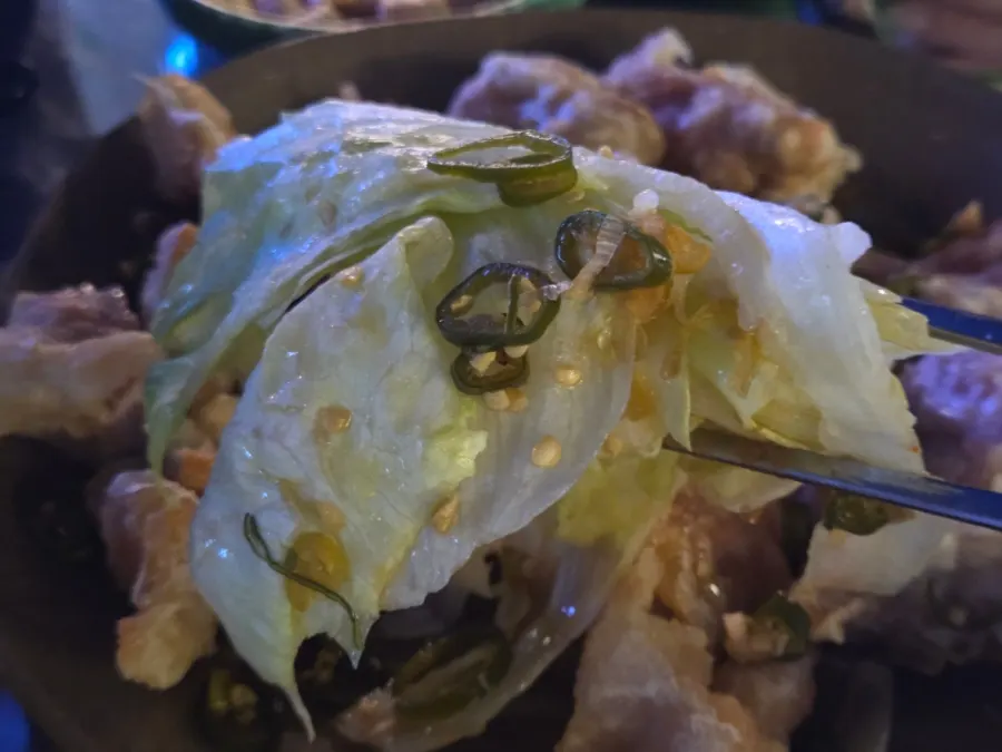 Yuringi served with cabbage