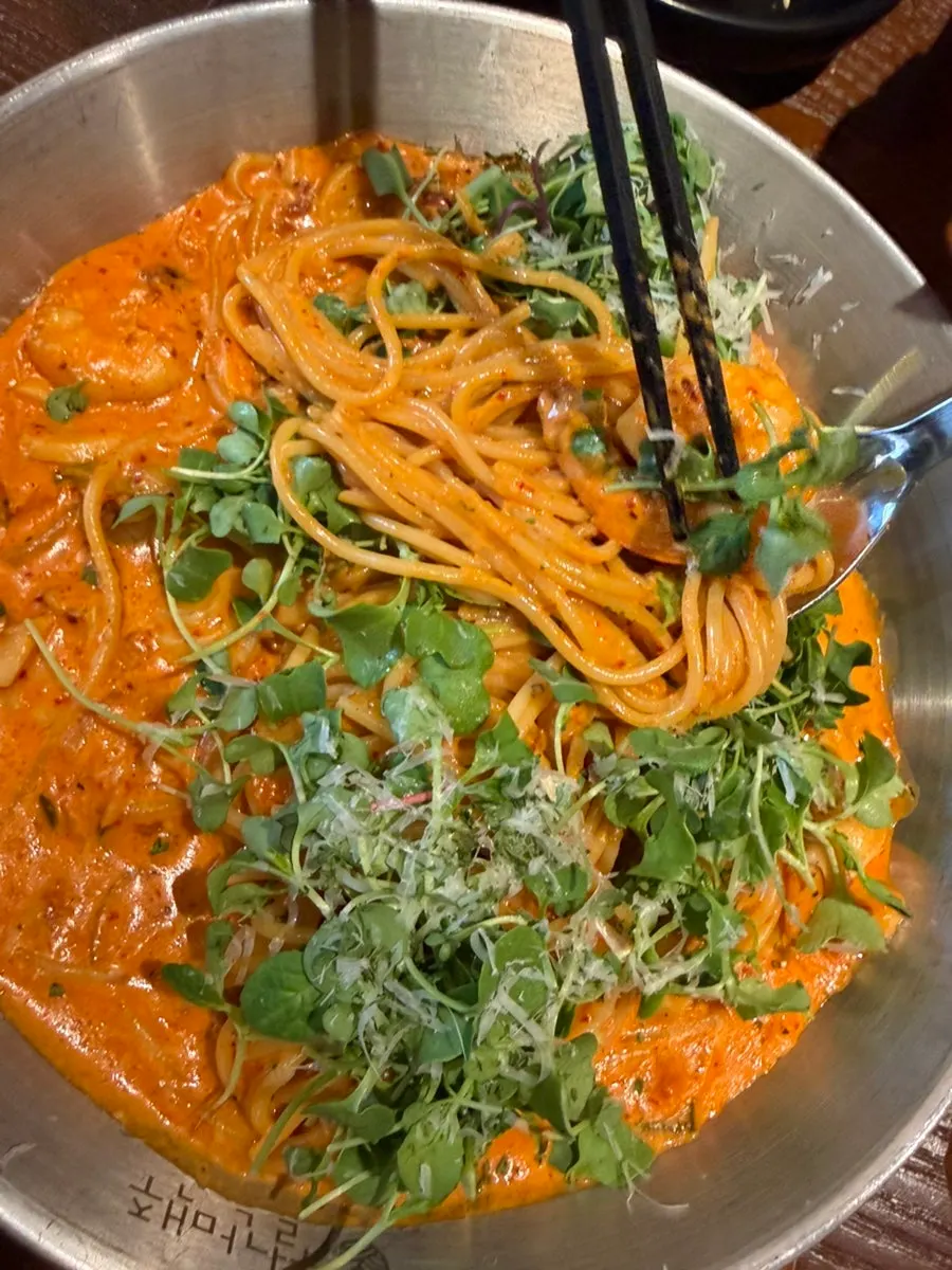 Close-up of the spicy jjamppong cream pasta sauce