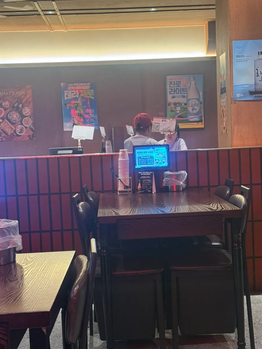 월간맥주 매장 내부 좌석