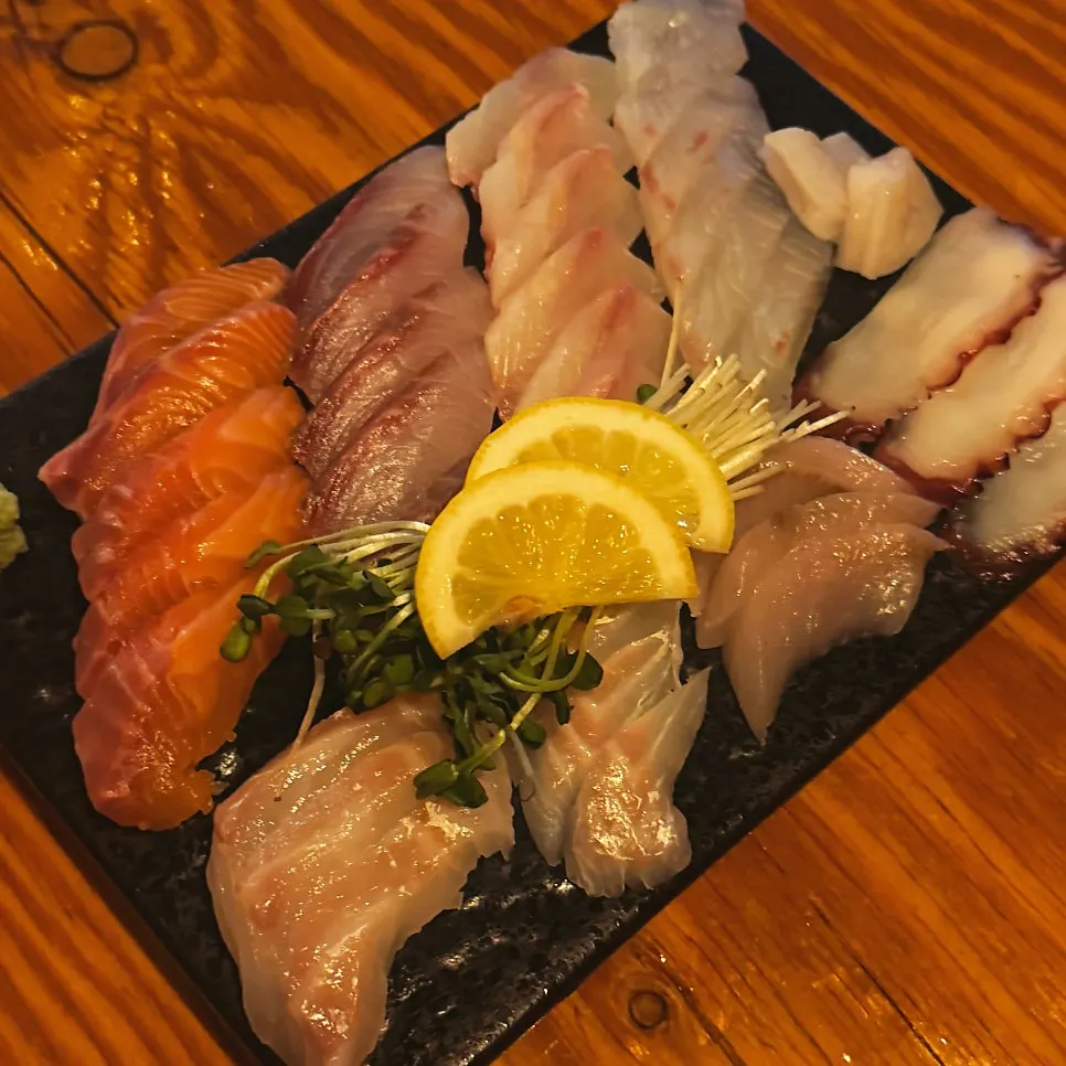 Grilled fish and drinking spread at Robatayaki Sodam Guro Digital Complex Branch