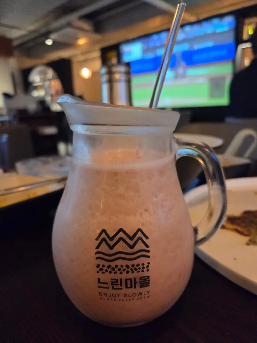 Sweet Winter Makgeolli with light carbonation