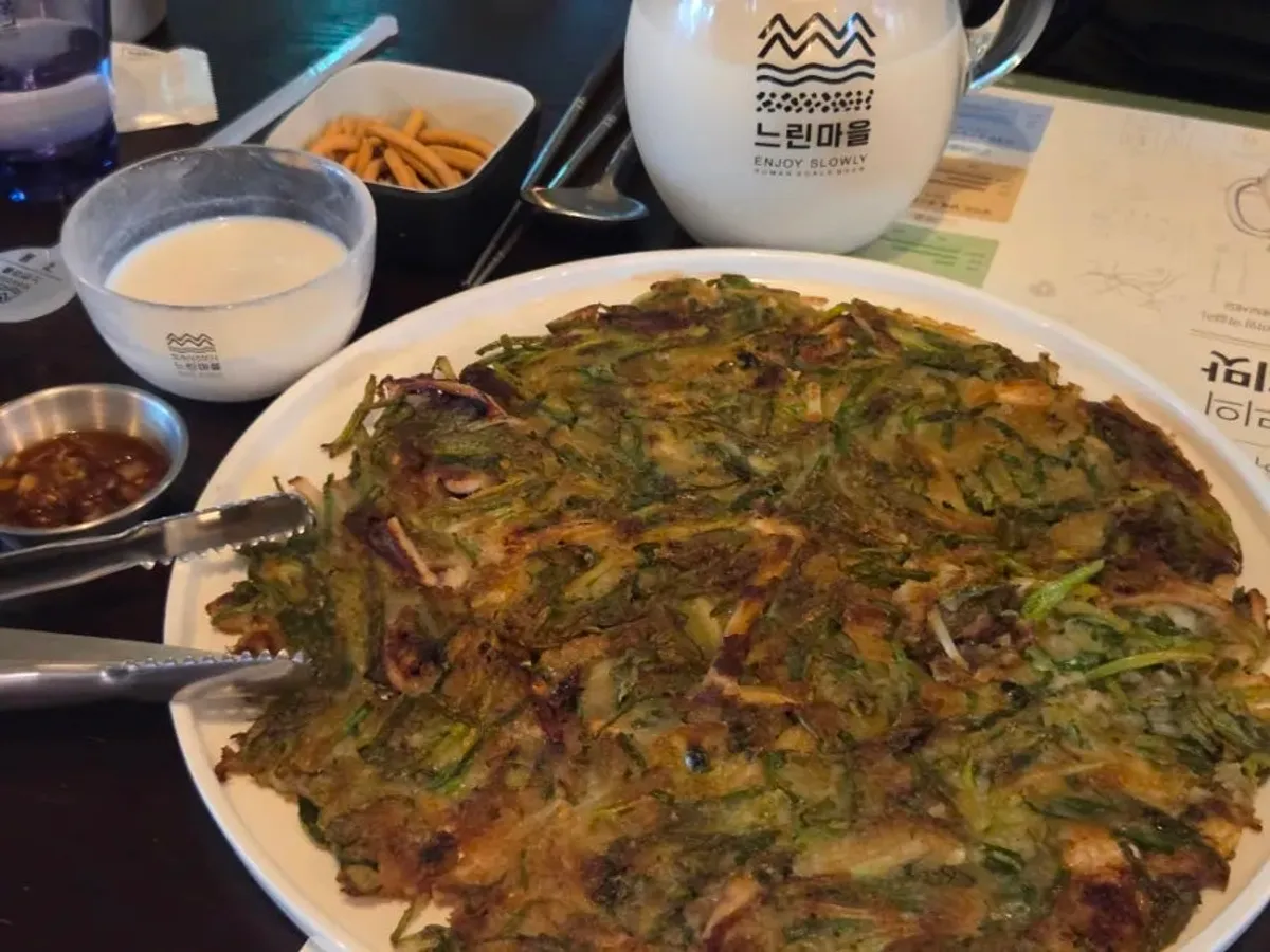 Guro Digital Complex makgeolli date at Slow Village Brewery, known for Winter Makgeolli