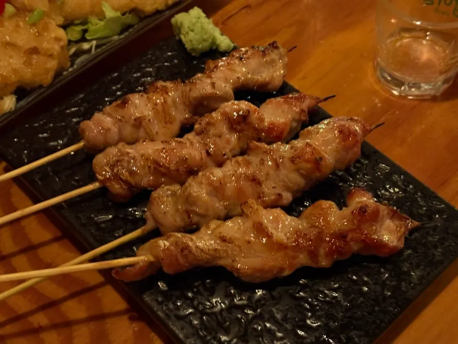 Moist chicken skewers browned to a golden finish