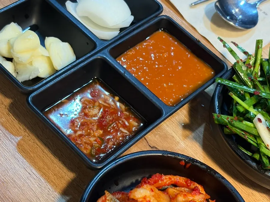 Salted shrimp and ssamjang served with jokbal