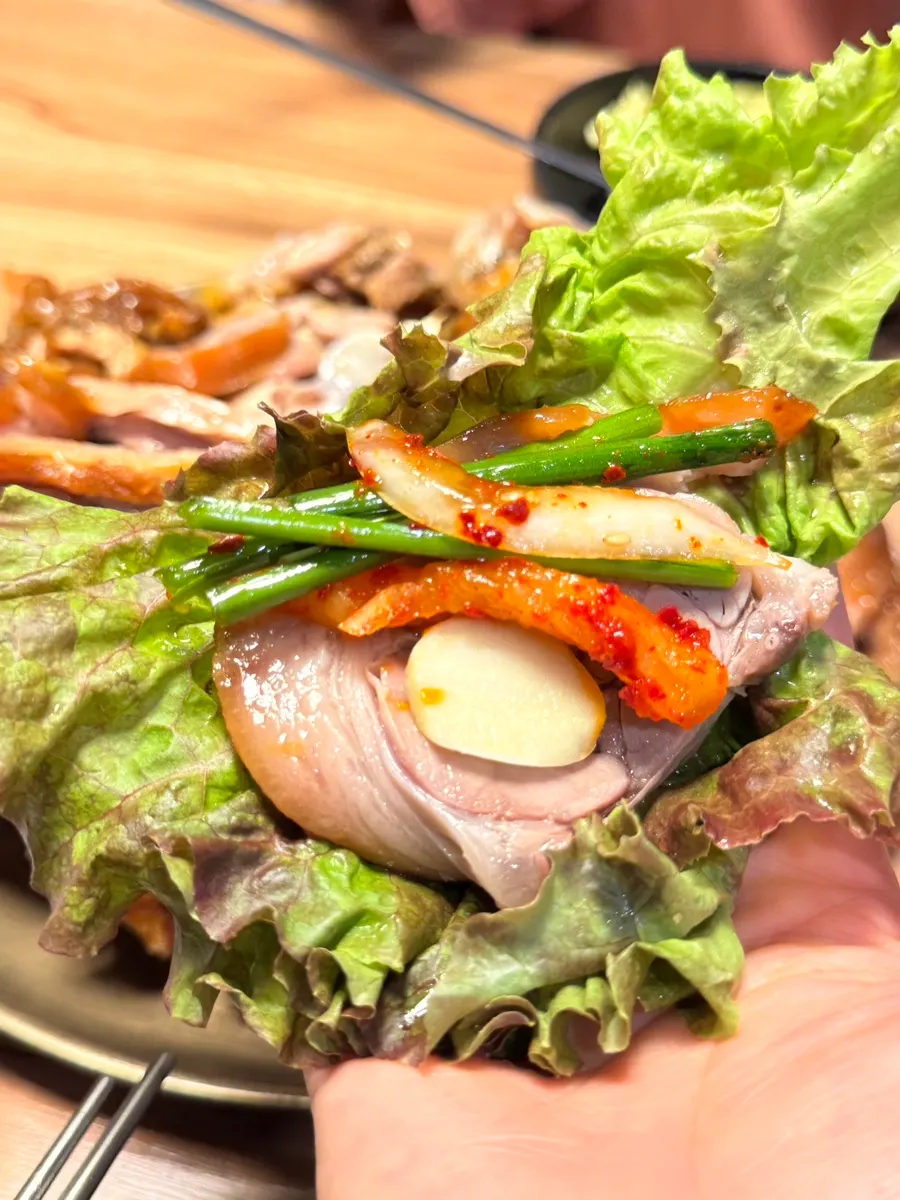 Jokbal paired with tray buckwheat noodles